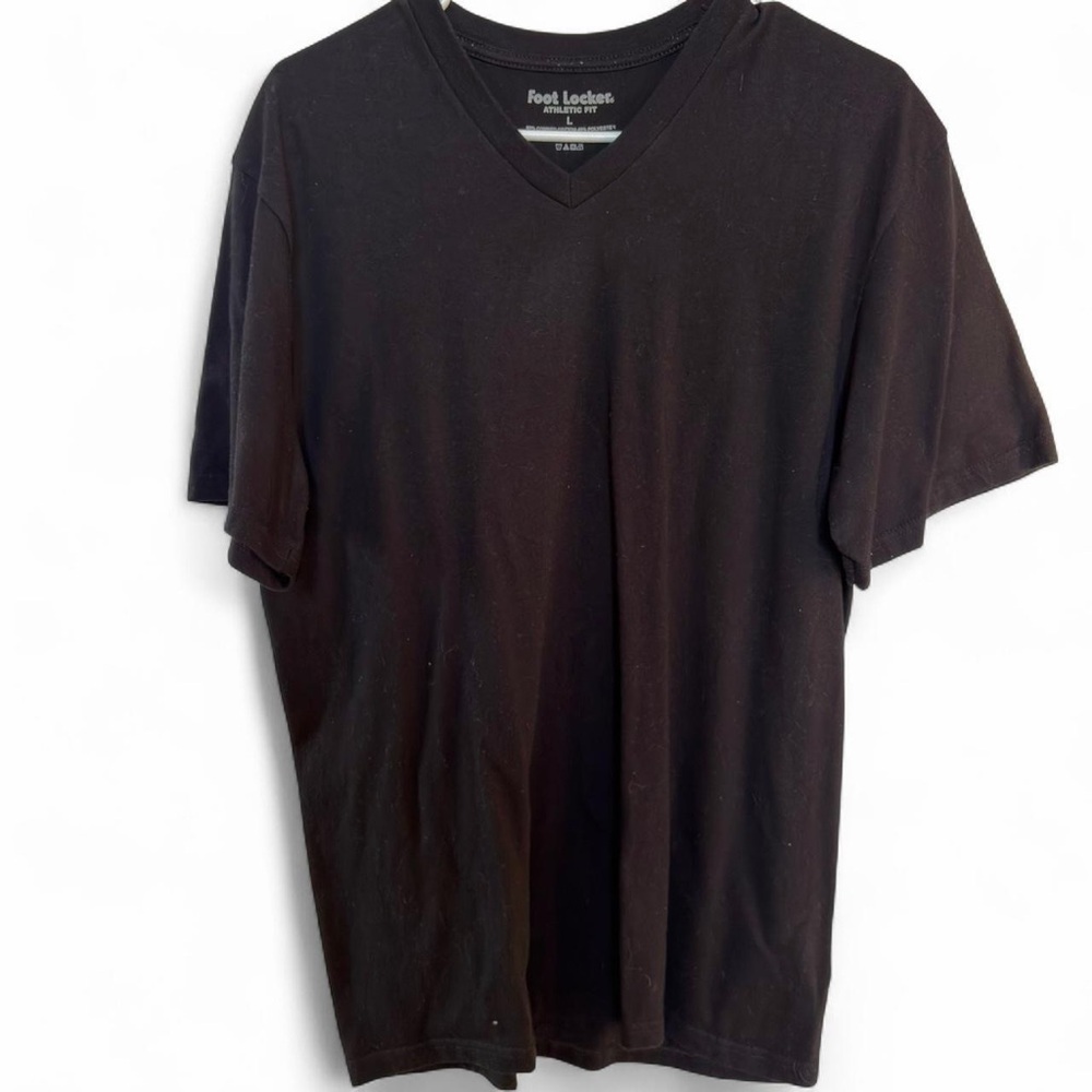 Foot Locker Men's Black V-Neck Short Sleeve Athletic Tee Shirt Large